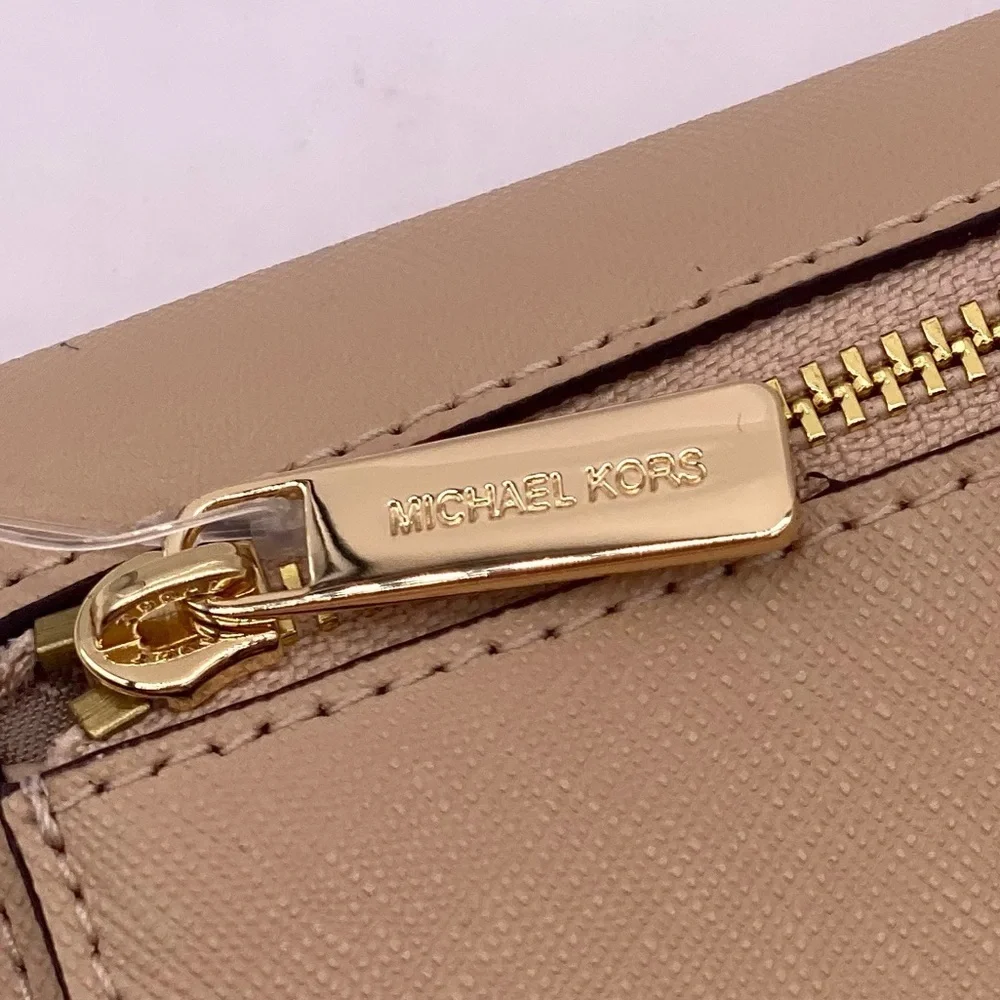 Michael Kors Trifold Wallet Buff